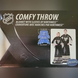 NHL Pittsburgh Penguins Comfy Throw Blanket w/ sleeves